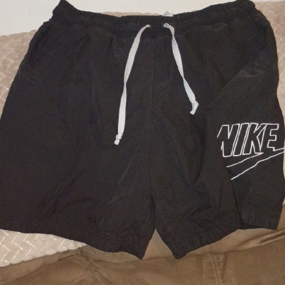 Nike Black Athletic Shorts with Relaxed Fit